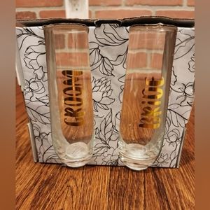 Bride and groom stemless champagne glasses set